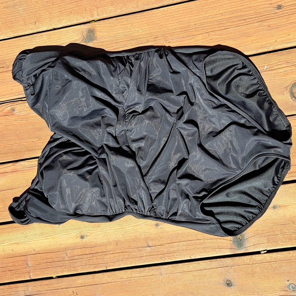 LANDS' END BLACK ONE PIECE SWIMSUIT.  SIZE 18W